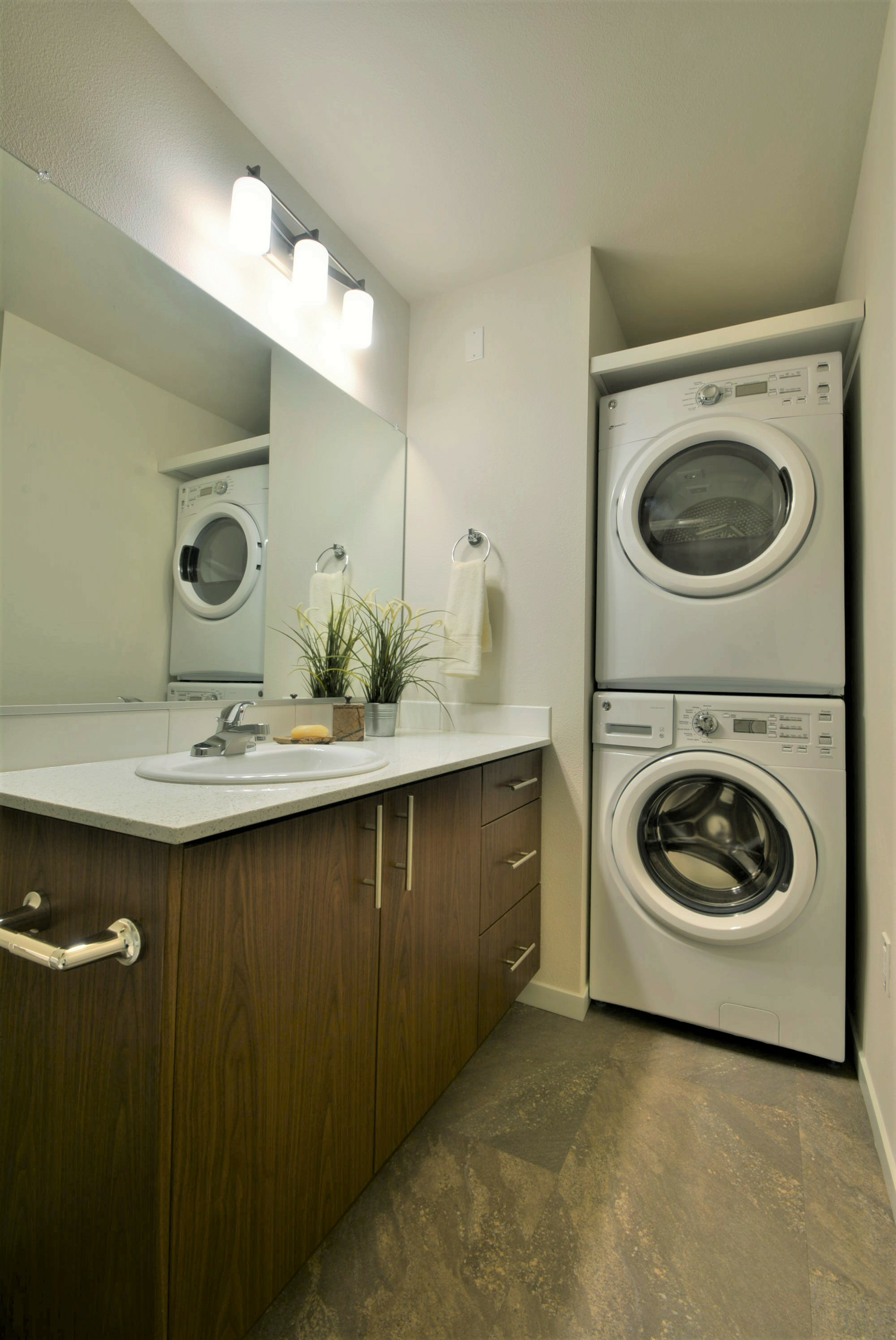 C Street Annex, 2 Bedroom, Open - Washer Dryer.JPG
