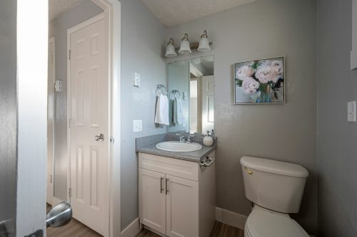 Morton Meadows Bathroom (1).jpg